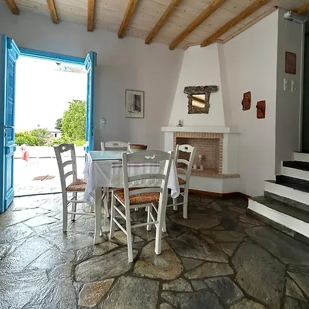 Сasa de vacaciones Electra Traditional House